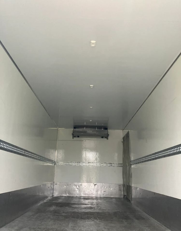 Renault Renault Gama D 240 chłodnia izoterma - 냉동탑차 : 사진 3 Renault Renault Gama D 240 chłodnia izoterma - 냉동탑차 : 사진 3