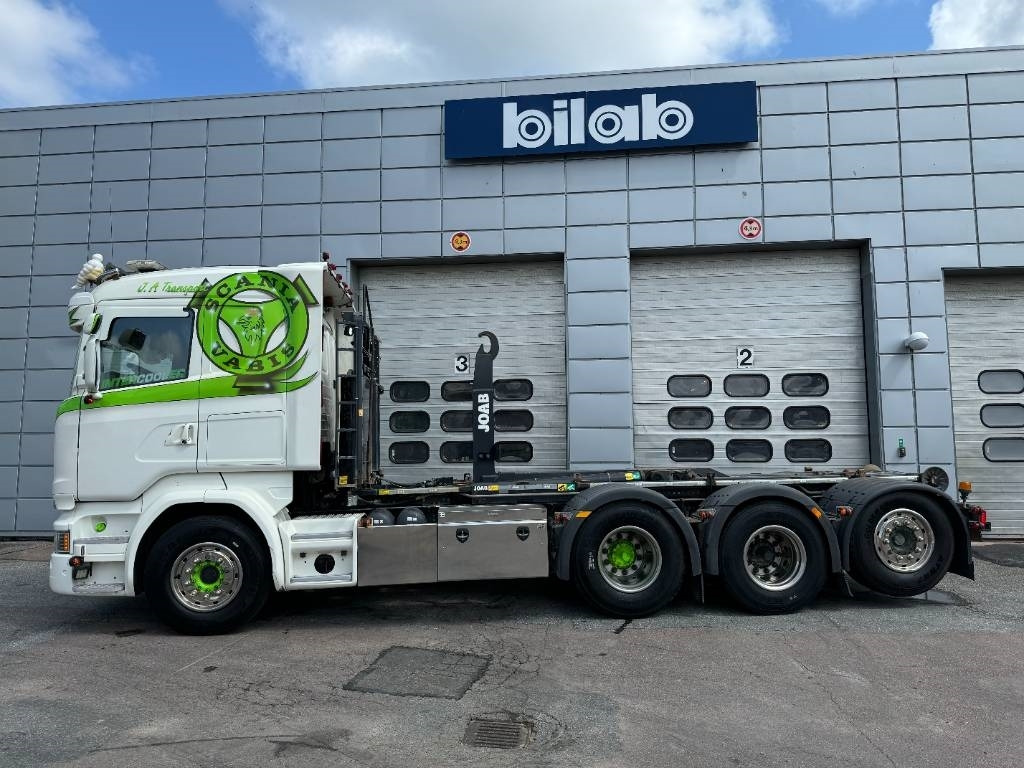 Scania R 520 LB8x4*4 - 후크 리프트 트럭 : 사진 1 Scania R 520 LB8x4*4 - 후크 리프트 트럭 : 사진 1