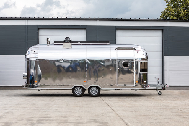 Airstream Style Mirage IN STOCK Mirage - 자판기 트레일러 : 사진 5 Airstream Style Mirage IN STOCK Mirage - 자판기 트레일러 : 사진 5