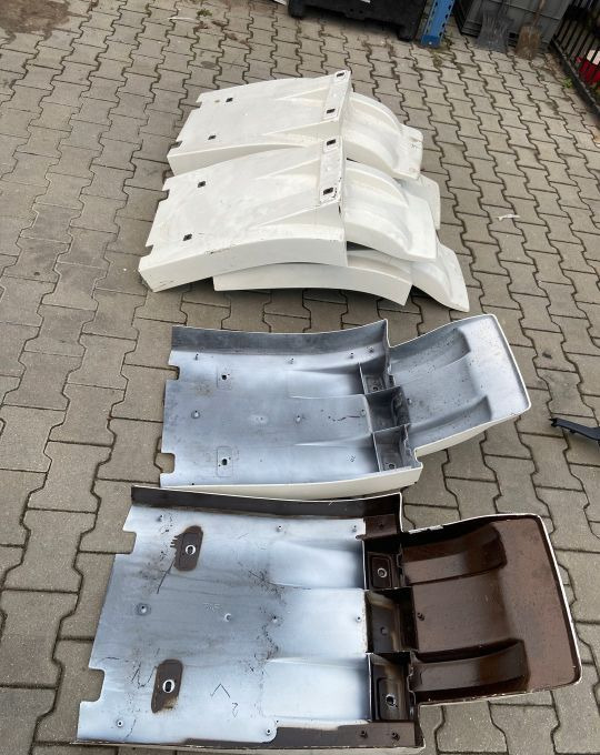 Błotnik Volvo FH 4 euro 6 nadkole chlapacz - 펜더 트럭 용 : 사진 2 Błotnik Volvo FH 4 euro 6 nadkole chlapacz - 펜더 트럭 용 : 사진 2