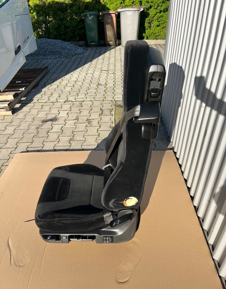 Fotel kierowcy MAN TG3 TGX nowy model siedzenie lewe - 운전실 및 내부 트럭 용 : 사진 3 Fotel kierowcy MAN TG3 TGX nowy model siedzenie lewe - 운전실 및 내부 트럭 용 : 사진 3