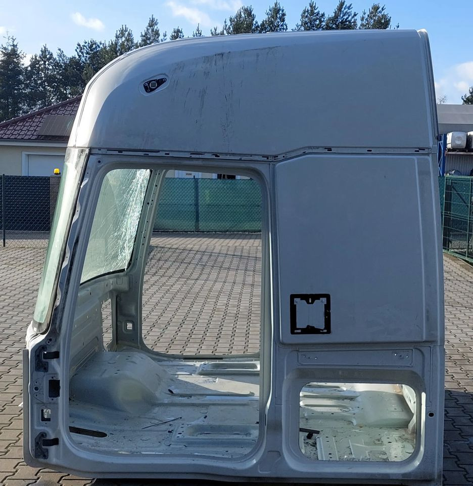 KABINA RENAULT GAMA T WYSOKA 2023R - 운전실 트럭 용 : 사진 2 KABINA RENAULT GAMA T WYSOKA 2023R - 운전실 트럭 용 : 사진 2