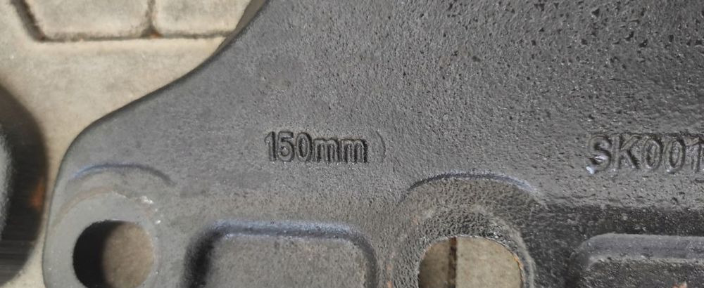 ŁAPA ŁAPY POD SIODŁO JOST 150mm NOWE - 예비 휠 커플링 트럭 용 : 사진 3 ŁAPA ŁAPY POD SIODŁO JOST 150mm NOWE - 예비 휠 커플링 트럭 용 : 사진 3