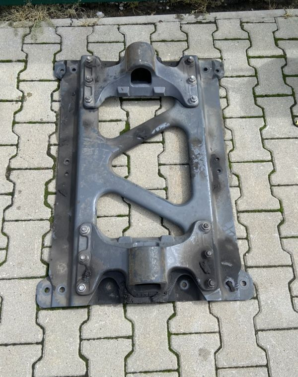 Płyta montażowa pod siodło DAF łapy Jost 150mm SK 0010056 - 예비 휠 커플링 트럭 용 : 사진 2 Płyta montażowa pod siodło DAF łapy Jost 150mm SK 0010056 - 예비 휠 커플링 트럭 용 : 사진 2