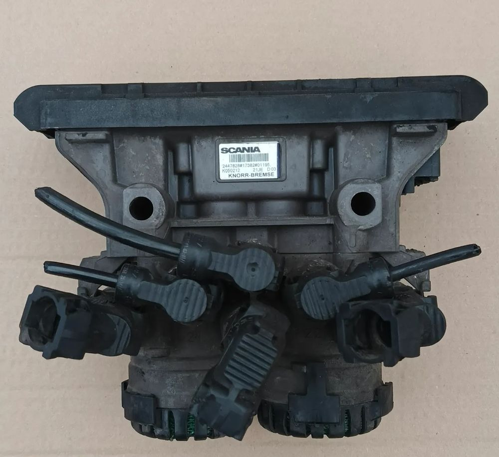 SCANIA R S ZAWÓR MODULATOR EBS 2447828 K050212 - 브레이크 밸브 트럭 용 : 사진 1 SCANIA R S ZAWÓR MODULATOR EBS 2447828 K050212 - 브레이크 밸브 트럭 용 : 사진 1