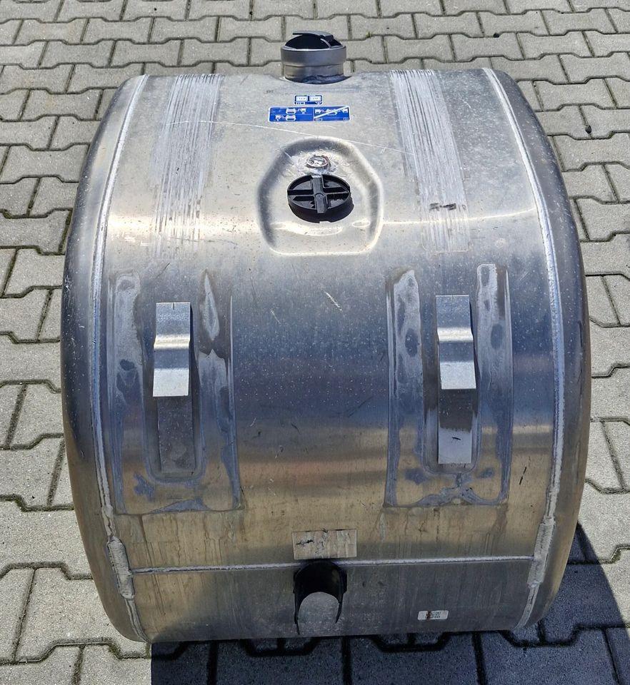 SCANIA R S ZBIORNIK PALIWA 200L NOWY - 연료 시스템 : 사진 2 SCANIA R S ZBIORNIK PALIWA 200L NOWY - 연료 시스템 : 사진 2