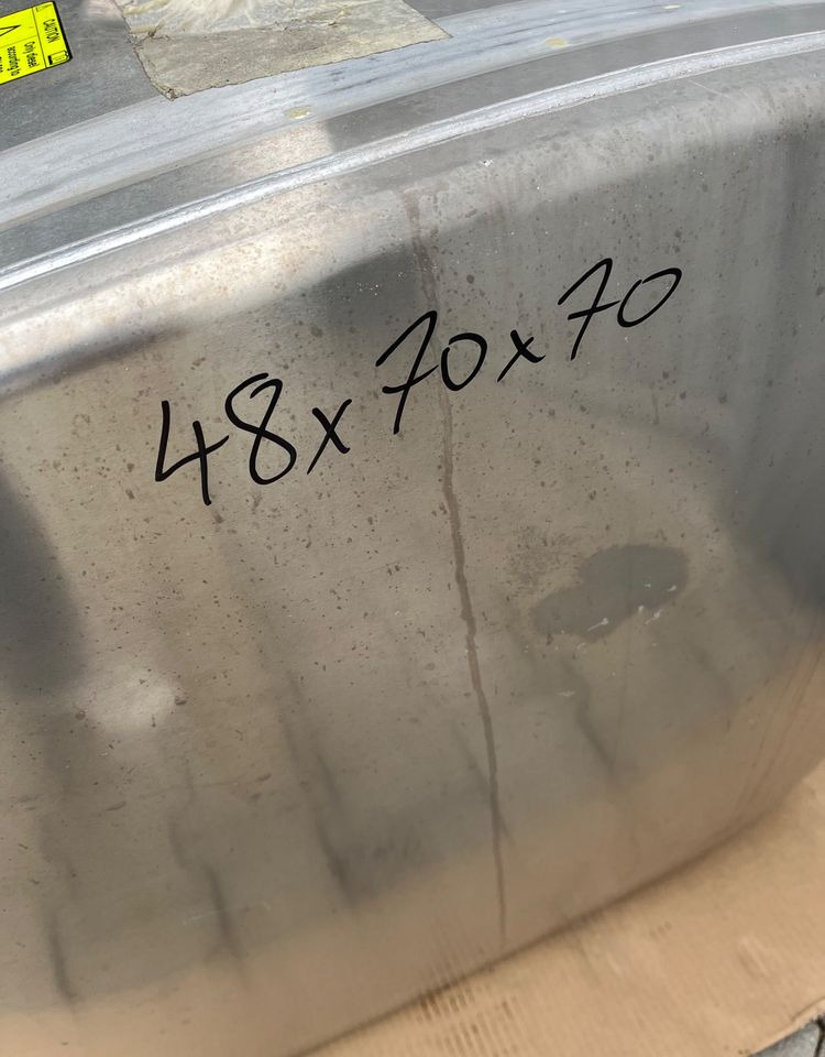 Zbiornik paliwa Scania R S 200L bak 1871187 jak NOWY - 연료 시스템 트럭 용 : 사진 5 Zbiornik paliwa Scania R S 200L bak 1871187 jak NOWY - 연료 시스템 트럭 용 : 사진 5