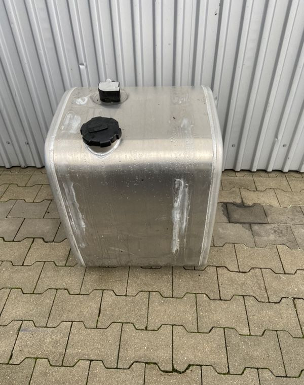 Zbiornik paliwa Volvo FH FM Renault 240 litrów jak NOWY bak - 연료 탱크 트럭 용 : 사진 1 Zbiornik paliwa Volvo FH FM Renault 240 litrów jak NOWY bak - 연료 탱크 트럭 용 : 사진 1