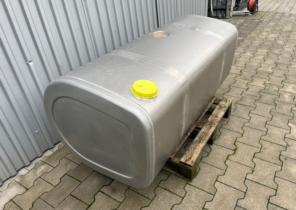 Zbiornik paliwa Volvo FH FM Renault 445 litrów bak low deck - 연료 시스템 트럭 용 : 사진 3 Zbiornik paliwa Volvo FH FM Renault 445 litrów bak low deck - 연료 시스템 트럭 용 : 사진 3