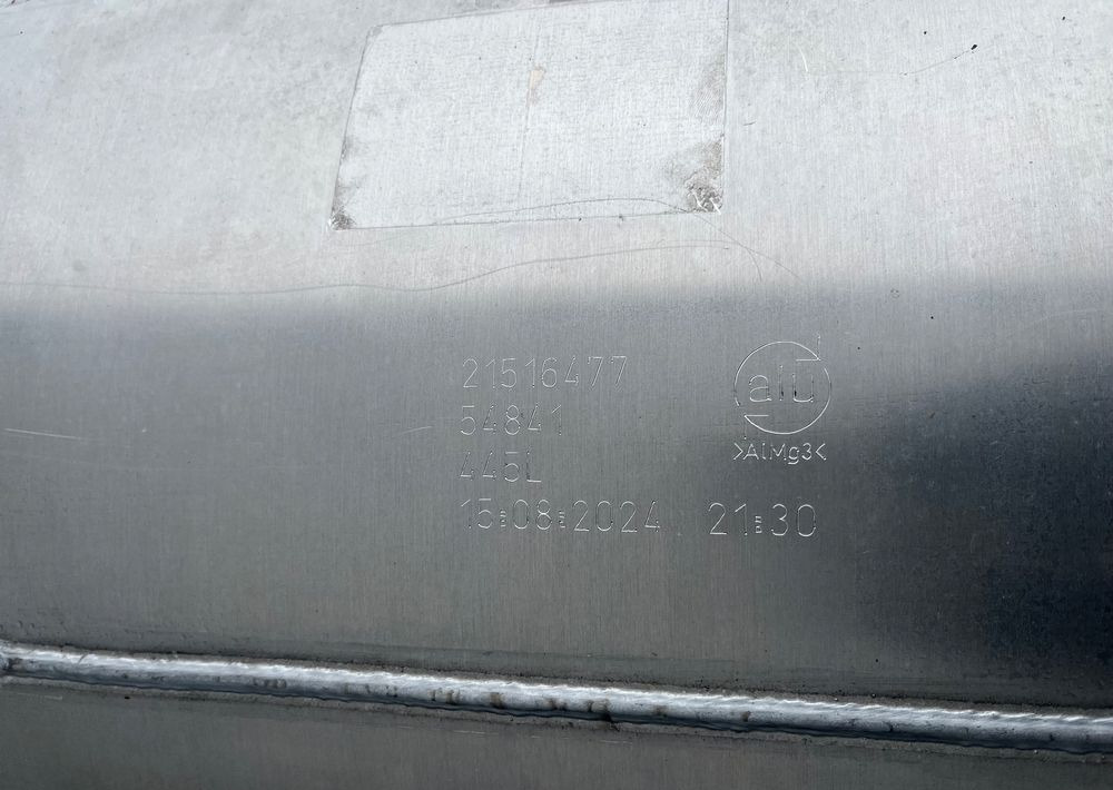 Zbiornik paliwa Volvo FH FM Renault 445 litrów bak low deck - 연료 시스템 트럭 용 : 사진 4 Zbiornik paliwa Volvo FH FM Renault 445 litrów bak low deck - 연료 시스템 트럭 용 : 사진 4