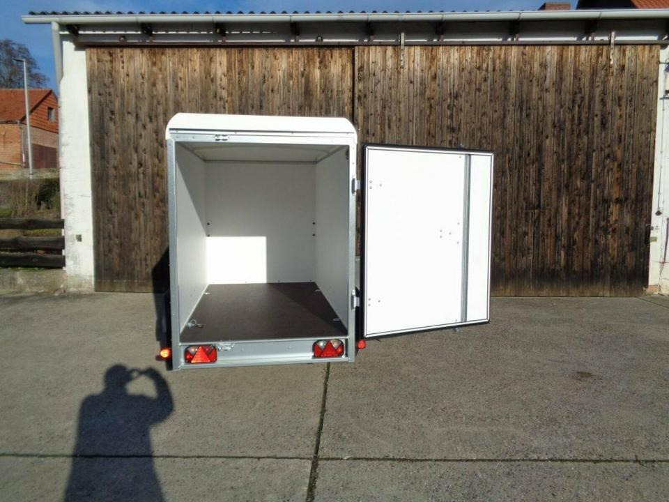 Böckmann KT 2513/135 PKW-Anhänger Koffer 1,35to. 100 km/h - 자동차 트레일러 : 사진 4 Böckmann KT 2513/135 PKW-Anhänger Koffer 1,35to. 100 km/h - 자동차 트레일러 : 사진 4