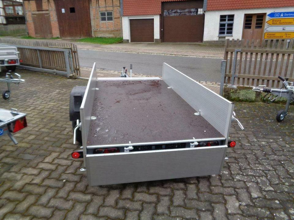 Böckmann PKW-Anhänger, 1,35 to. Einachs, Stirnwandklappe100 km/h - 자동차 트레일러 : 사진 5 Böckmann PKW-Anhänger, 1,35 to. Einachs, Stirnwandklappe100 km/h - 자동차 트레일러 : 사진 5