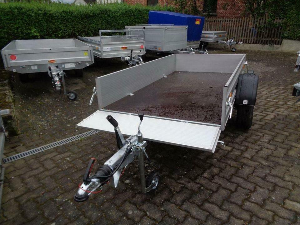 Böckmann PKW-Anhänger, 1,35 to. Einachs, Stirnwandklappe100 km/h - 자동차 트레일러 : 사진 2 Böckmann PKW-Anhänger, 1,35 to. Einachs, Stirnwandklappe100 km/h - 자동차 트레일러 : 사진 2