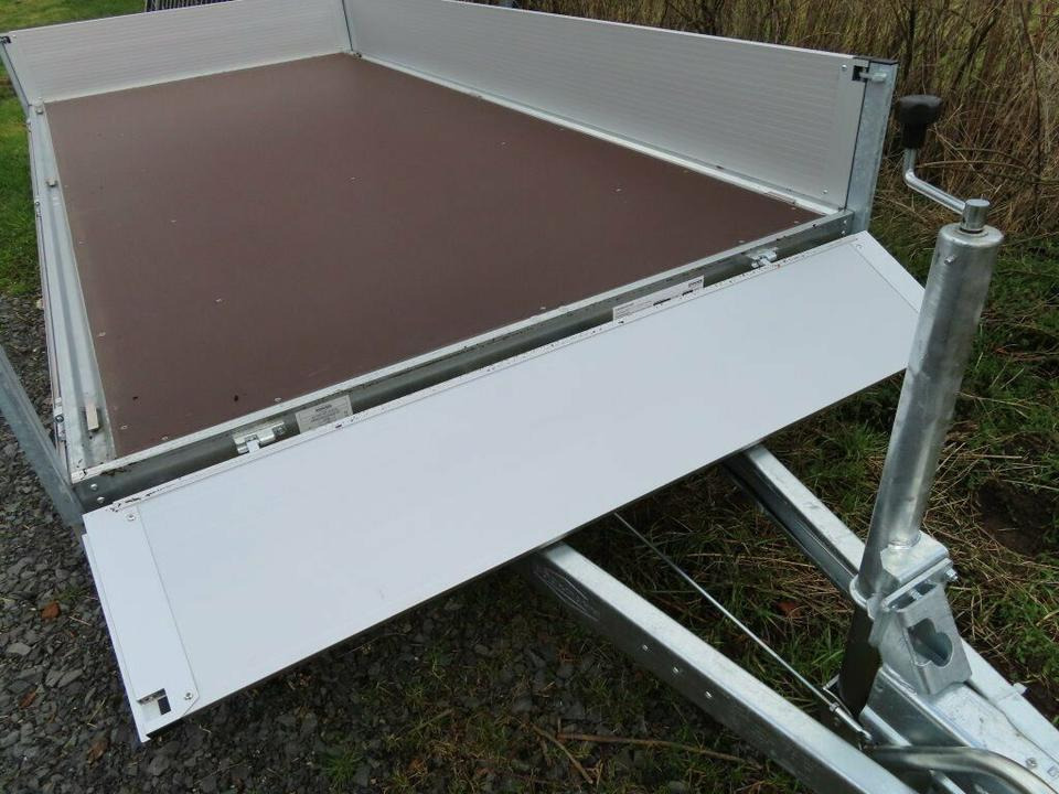 Böckmann PKW-Anhänger, 2,7 to. HL-AL 3718/27 F, Hochlader - 드롭사이드/ 플랫베드 트레일러 : 사진 4 Böckmann PKW-Anhänger, 2,7 to. HL-AL 3718/27 F, Hochlader - 드롭사이드/ 플랫베드 트레일러 : 사진 4