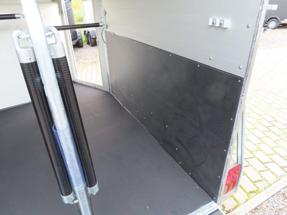 Böckmann Pferdeanhänger Champion Esprit ECO Sattelkammer - 말 트레일러 : 사진 4 Böckmann Pferdeanhänger Champion Esprit ECO Sattelkammer - 말 트레일러 : 사진 4