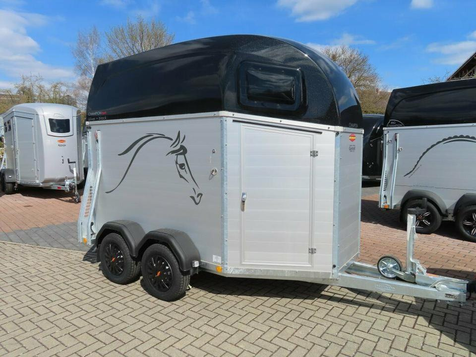 Böckmann Pferdeanhänger Champion Esprit Flügeltür Sattelkammer - 말 트레일러 : 사진 3 Böckmann Pferdeanhänger Champion Esprit Flügeltür Sattelkammer - 말 트레일러 : 사진 3