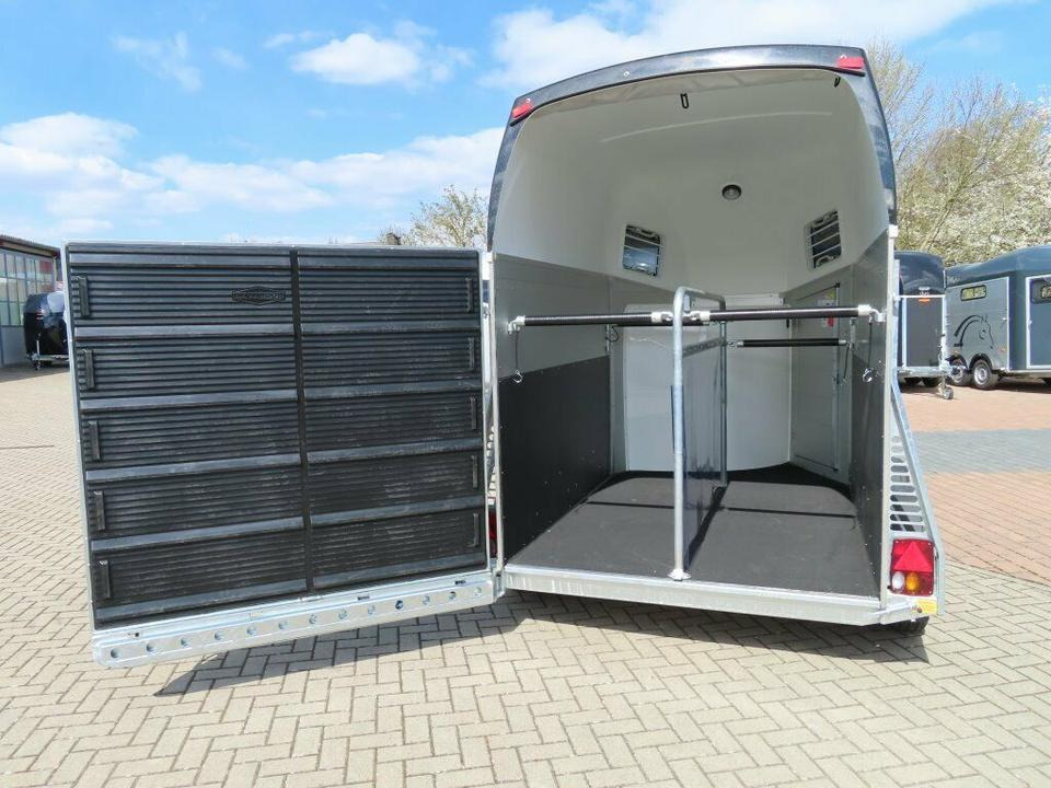 Böckmann Pferdeanhänger Champion Esprit Flügeltür Sattelkammer - 말 트레일러 : 사진 4 Böckmann Pferdeanhänger Champion Esprit Flügeltür Sattelkammer - 말 트레일러 : 사진 4