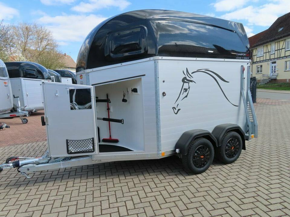 Böckmann Pferdeanhänger Champion Esprit Flügeltür Sattelkammer - 말 트레일러 : 사진 2 Böckmann Pferdeanhänger Champion Esprit Flügeltür Sattelkammer - 말 트레일러 : 사진 2