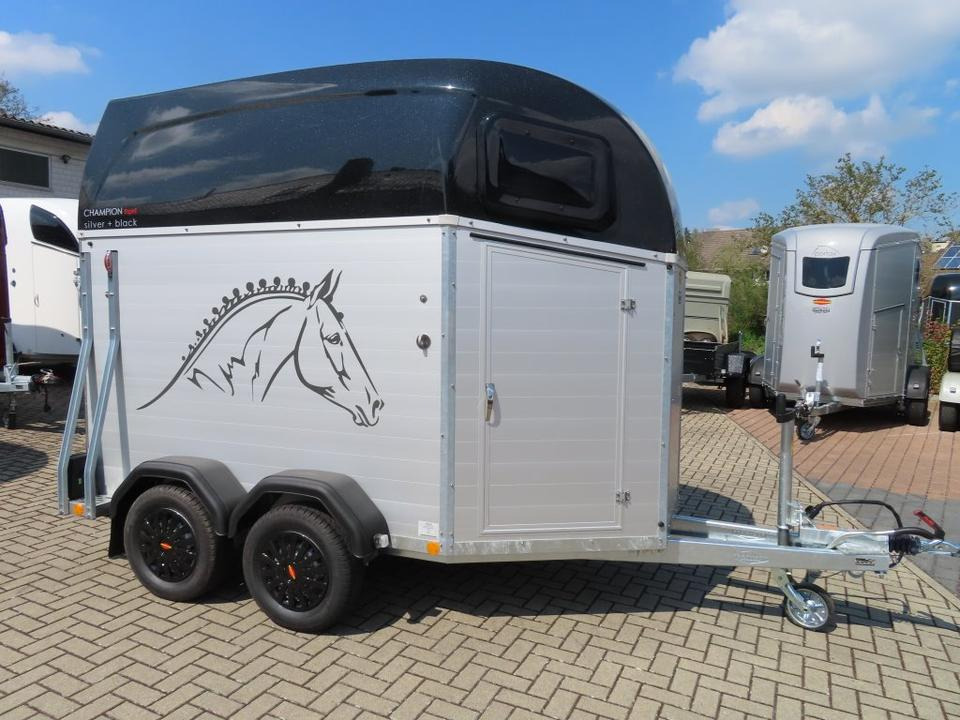Böckmann Pferdeanhänger Champion Esprit Sattelkammer 100km/h - 말 트레일러 : 사진 2 Böckmann Pferdeanhänger Champion Esprit Sattelkammer 100km/h - 말 트레일러 : 사진 2