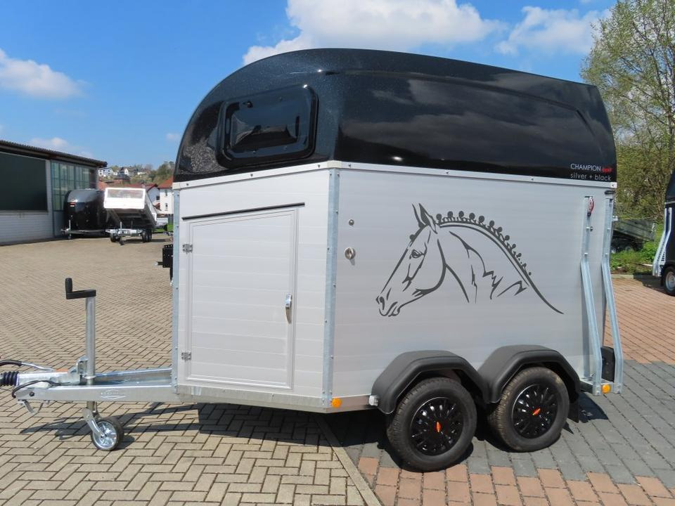 Böckmann Pferdeanhänger Champion Esprit Sattelkammer 100km/h - 말 트레일러 : 사진 3 Böckmann Pferdeanhänger Champion Esprit Sattelkammer 100km/h - 말 트레일러 : 사진 3