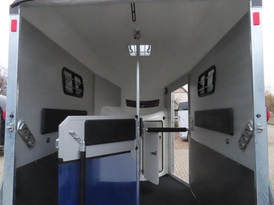 말 트레일러 Böckmann, Pferdeanhänger,Portax SKA, WCF, Flügeltür, 100 km/h : 사진 8 말 트레일러 Böckmann, Pferdeanhänger,Portax SKA, WCF, Flügeltür, 100 km/h : 사진 8