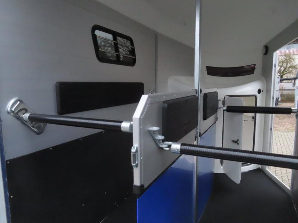 말 트레일러 Böckmann, Pferdeanhänger,Portax SKA, WCF, Flügeltür, 100 km/h : 사진 9 말 트레일러 Böckmann, Pferdeanhänger,Portax SKA, WCF, Flügeltür, 100 km/h : 사진 9