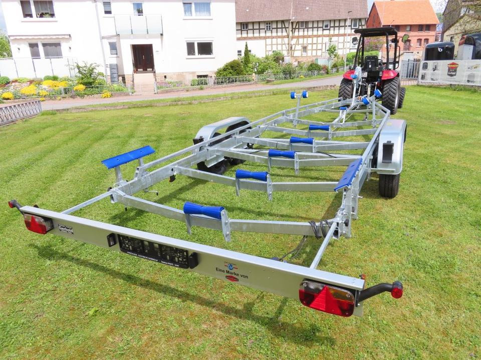 Böckmann TPV, PKW Anhänger, Bootstrailer, 3,5 to. Winde, 100 km/h - 보트 트레일러 : 사진 1 Böckmann TPV, PKW Anhänger, Bootstrailer, 3,5 to. Winde, 100 km/h - 보트 트레일러 : 사진 1