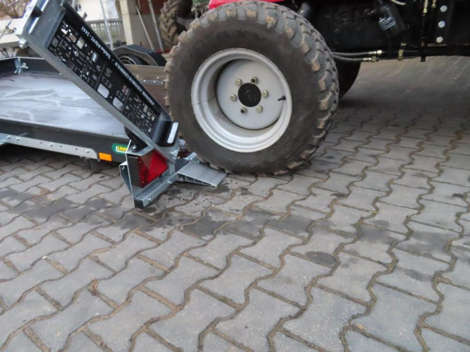 자동차 트레일러 PKW Anhänger, Unsinn, Absenkanhänger UA 3118-18-13, 100 km/h : 사진 11 자동차 트레일러 PKW Anhänger, Unsinn, Absenkanhänger UA 3118-18-13, 100 km/h : 사진 11