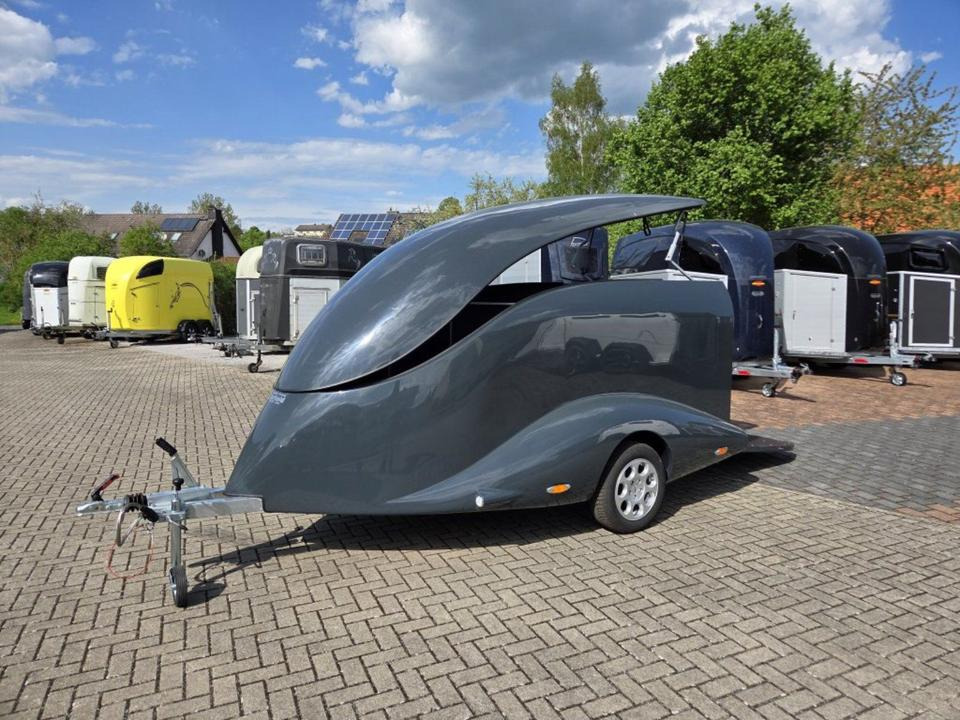 PKW Anhänger geschlossen Motorrad Mieten Leihen 1000kg 100km/h - 오토바이 트레일러 : 사진 3 PKW Anhänger geschlossen Motorrad Mieten Leihen 1000kg 100km/h - 오토바이 트레일러 : 사진 3