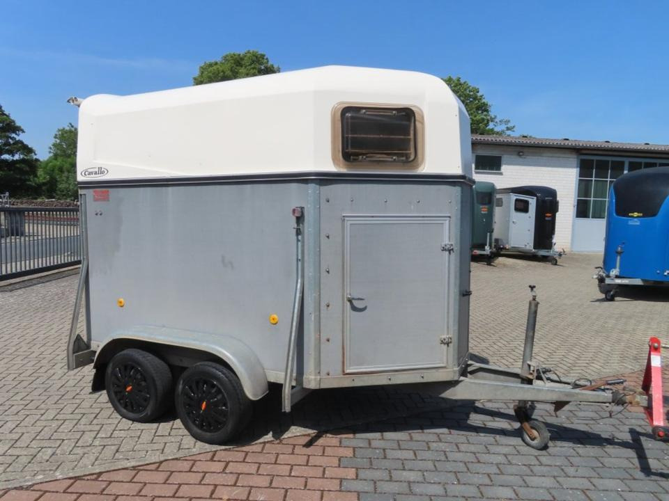 Pferdeanhänger Böckmann Duo/ Cavallo Sattelkammer TÜV NEU - 말 트레일러 : 사진 2 Pferdeanhänger Böckmann Duo/ Cavallo Sattelkammer TÜV NEU - 말 트레일러 : 사진 2