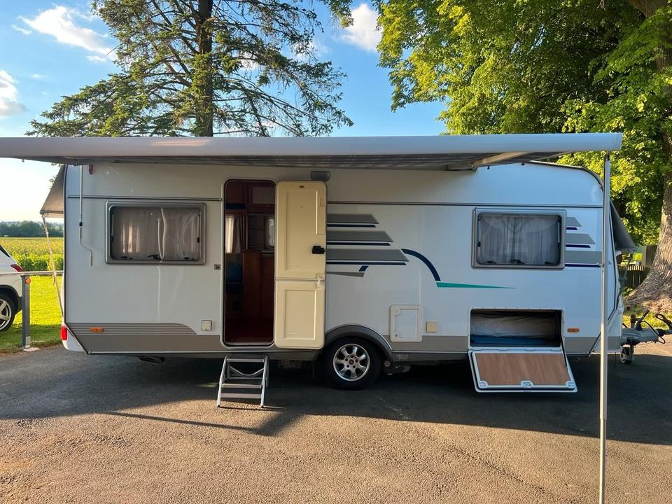 Wohnwagen Hymer Top Ausstattung Mover Vohrzelt 4x Schlafplätze WC - 캐러밴 : 사진 1 Wohnwagen Hymer Top Ausstattung Mover Vohrzelt 4x Schlafplätze WC - 캐러밴 : 사진 1