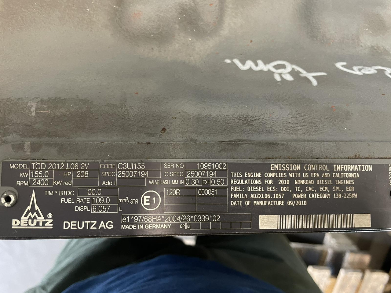 Deutz TCD 2012 L06 2V remanufactured short engine - 엔진 산업용 장비 용 : 사진 2 Deutz TCD 2012 L06 2V remanufactured short engine - 엔진 산업용 장비 용 : 사진 2