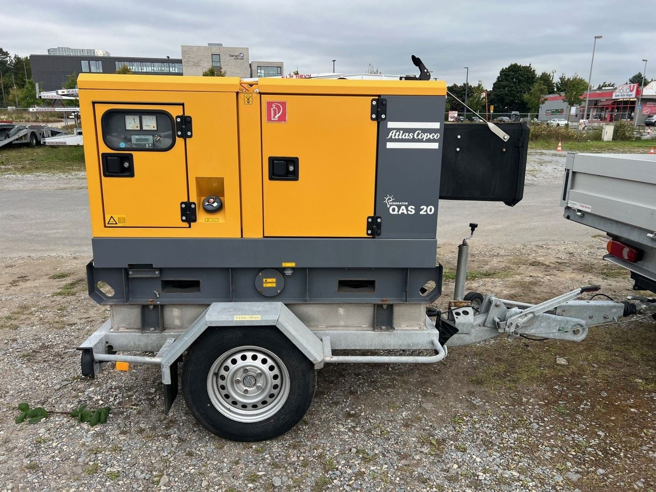 IBERICA Atlas Copco Stromerzeuger QAS20 (20kVA/1 - 자동차 트레일러 : 사진 3 IBERICA Atlas Copco Stromerzeuger QAS20 (20kVA/1 - 자동차 트레일러 : 사진 3