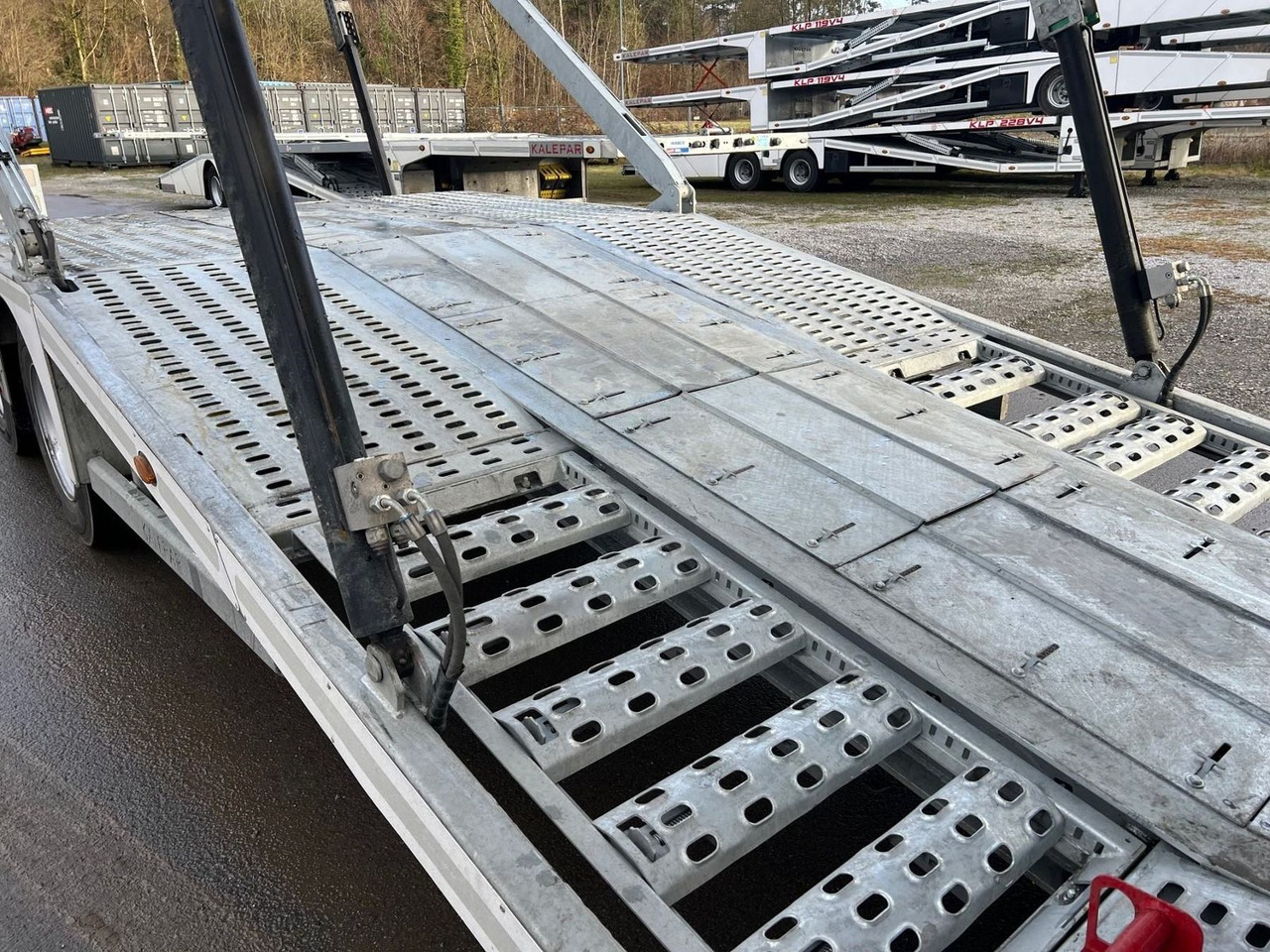 자동 운반 장치 세미 트레일러 KALEPAR KLP228V6 6er-Autotransporter VDI2700 : 사진 13 자동 운반 장치 세미 트레일러 KALEPAR KLP228V6 6er-Autotransporter VDI2700 : 사진 13