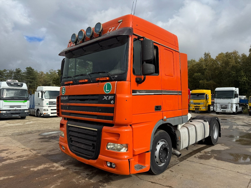 DAF 105 XF 460 Space Cab (MANUAL GEARBOX / BOITE MANUELLE) - 트랙터 유닛 : 사진 1 DAF 105 XF 460 Space Cab (MANUAL GEARBOX / BOITE MANUELLE) - 트랙터 유닛 : 사진 1