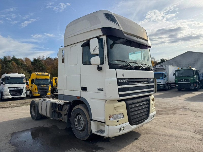 DAF 105 XF 460 Super Space Cab (MANUAL GEARBOX / BOITE MANUELLE) - 트랙터 유닛 : 사진 3 DAF 105 XF 460 Super Space Cab (MANUAL GEARBOX / BOITE MANUELLE) - 트랙터 유닛 : 사진 3