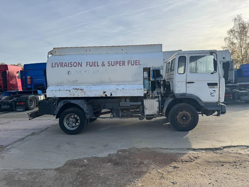 Renault S 150 SUSPENSION LAMES / 7000 L / POMPE & BOITE MANUELLE / CAMION FRANCAIS!!!) - 유조트럭 : 사진 4 Renault S 150 SUSPENSION LAMES / 7000 L / POMPE & BOITE MANUELLE / CAMION FRANCAIS!!!) - 유조트럭 : 사진 4