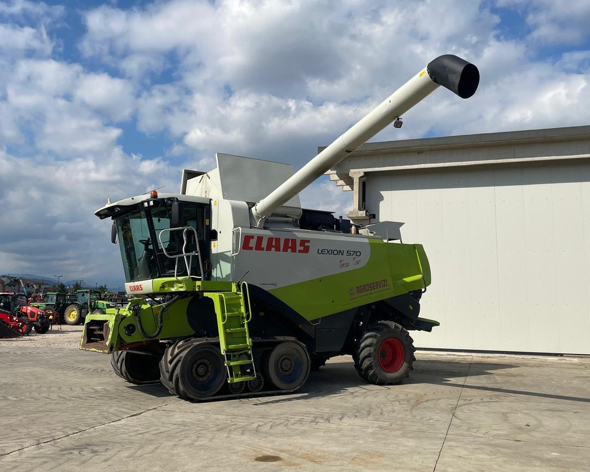 CLAAS MIETITREBBIA LEXION 570TT - 목초수확기 : 사진 1 CLAAS MIETITREBBIA LEXION 570TT - 목초수확기 : 사진 1