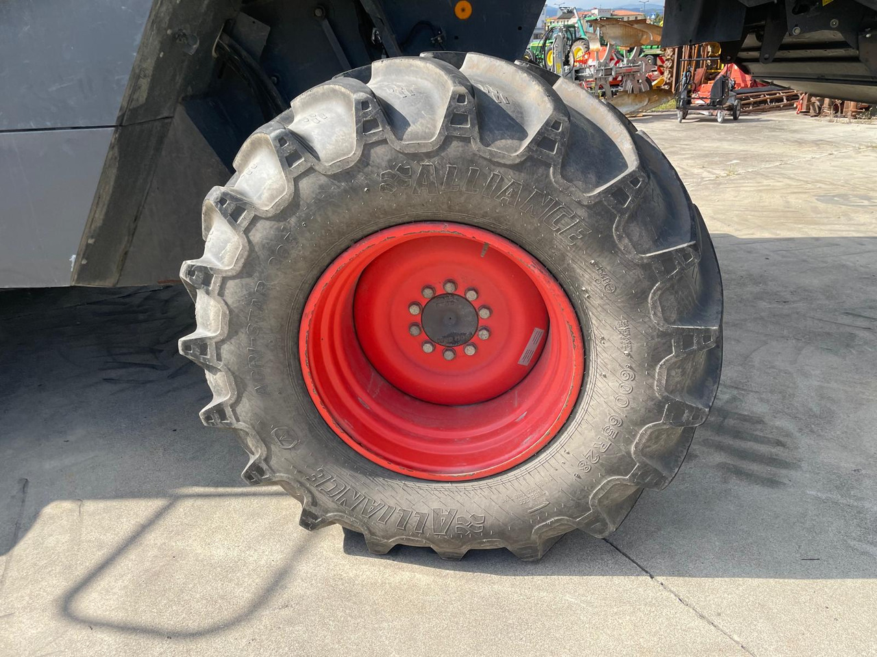 CLAAS MIETITREBBIA LEXION 570TT - 목초수확기 : 사진 5 CLAAS MIETITREBBIA LEXION 570TT - 목초수확기 : 사진 5