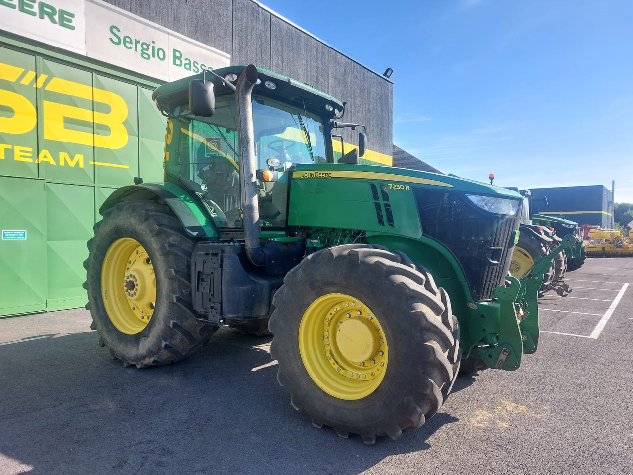 JOHN DEERE 7230 R - 장궤형 트랙터 : 사진 2 JOHN DEERE 7230 R - 장궤형 트랙터 : 사진 2