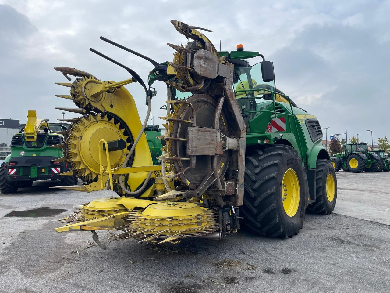 JOHN DEERE 9600i - 견인식 목초수확기 : 사진 4 JOHN DEERE 9600i - 견인식 목초수확기 : 사진 4