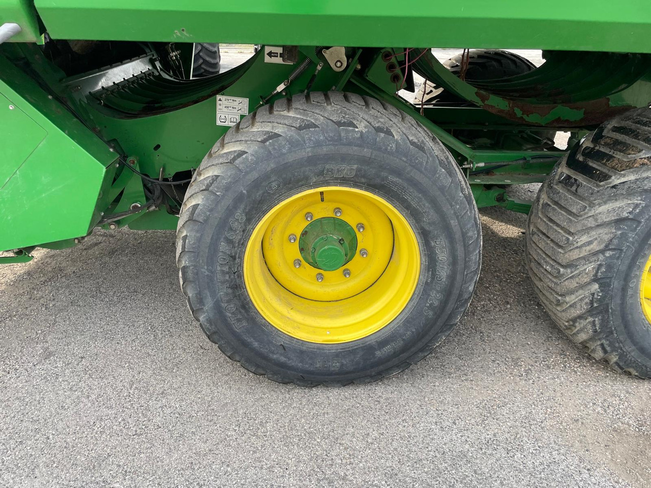 JOHN DEERE PRESSA L1534 - 정사각 베일러 : 사진 5 JOHN DEERE PRESSA L1534 - 정사각 베일러 : 사진 5