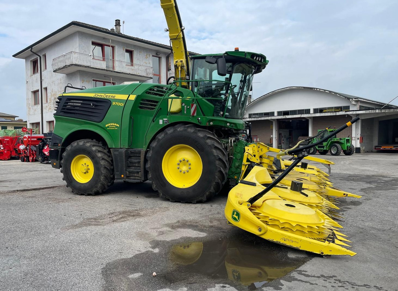 JOHN DEERE TRINCIA 9700i - 견인식 목초수확기 : 사진 3 JOHN DEERE TRINCIA 9700i - 견인식 목초수확기 : 사진 3