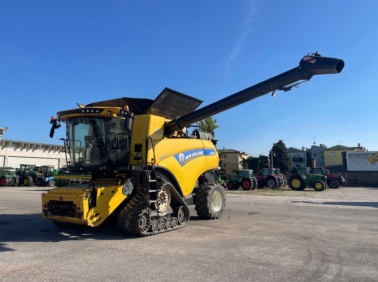 NEW HOLLAND MIETITREBBIA CR 9.90 - 목초수확기 : 사진 2 NEW HOLLAND MIETITREBBIA CR 9.90 - 목초수확기 : 사진 2