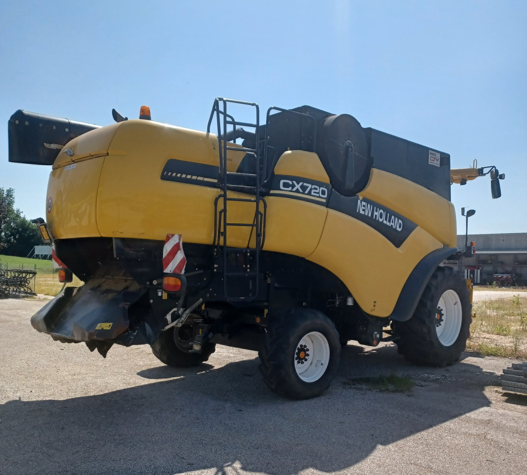 NEW HOLLAND MIETITREBBIA CX 720 - 목초수확기 : 사진 5 NEW HOLLAND MIETITREBBIA CX 720 - 목초수확기 : 사진 5