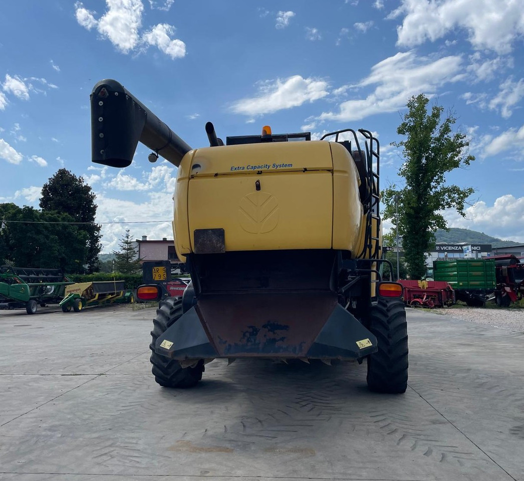 NEW HOLLAND MIETITREBBIA CX 8080 - 목초수확기 : 사진 5 NEW HOLLAND MIETITREBBIA CX 8080 - 목초수확기 : 사진 5