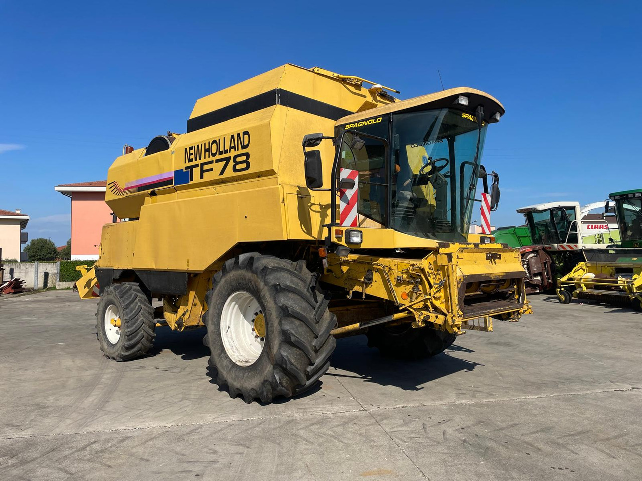 NEW HOLLAND MIETITREBBIA TF 78 - 목초수확기 : 사진 3 NEW HOLLAND MIETITREBBIA TF 78 - 목초수확기 : 사진 3