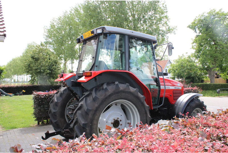 Massey Ferguson 4225 - 장궤형 트랙터 : 사진 3 Massey Ferguson 4225 - 장궤형 트랙터 : 사진 3