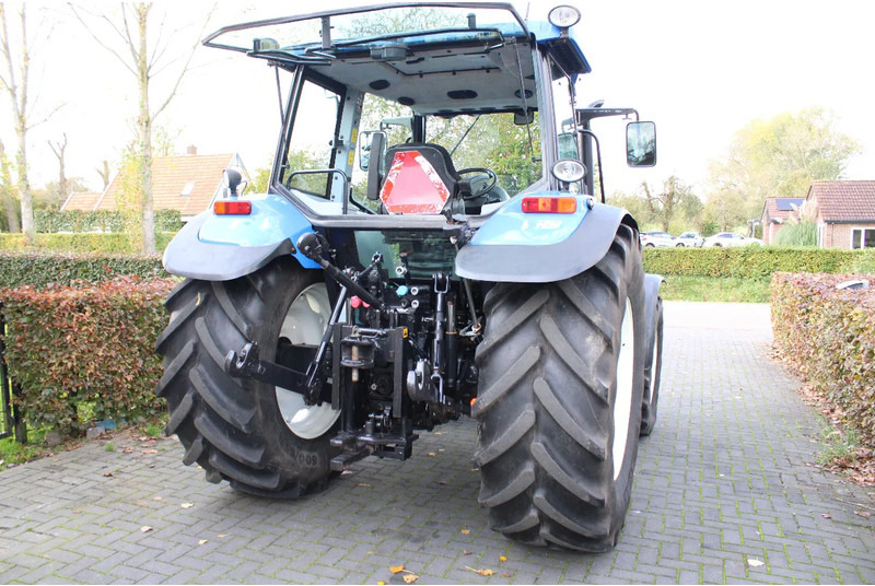 New Holland T5050 - 장궤형 트랙터 : 사진 5 New Holland T5050 - 장궤형 트랙터 : 사진 5