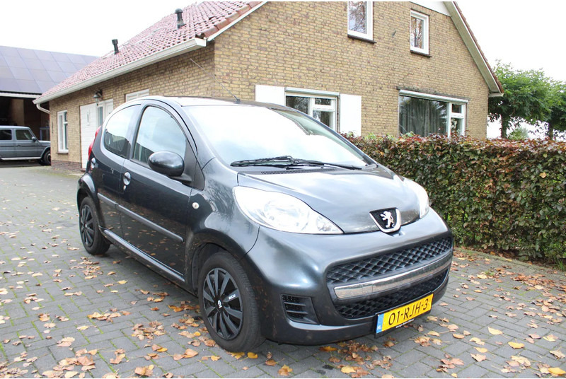 Peugeot 107 - 해치백 : 사진 1 Peugeot 107 - 해치백 : 사진 1
